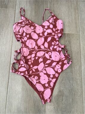Billabong Pink Floral Cutout One-Piece Swimsuit, size large